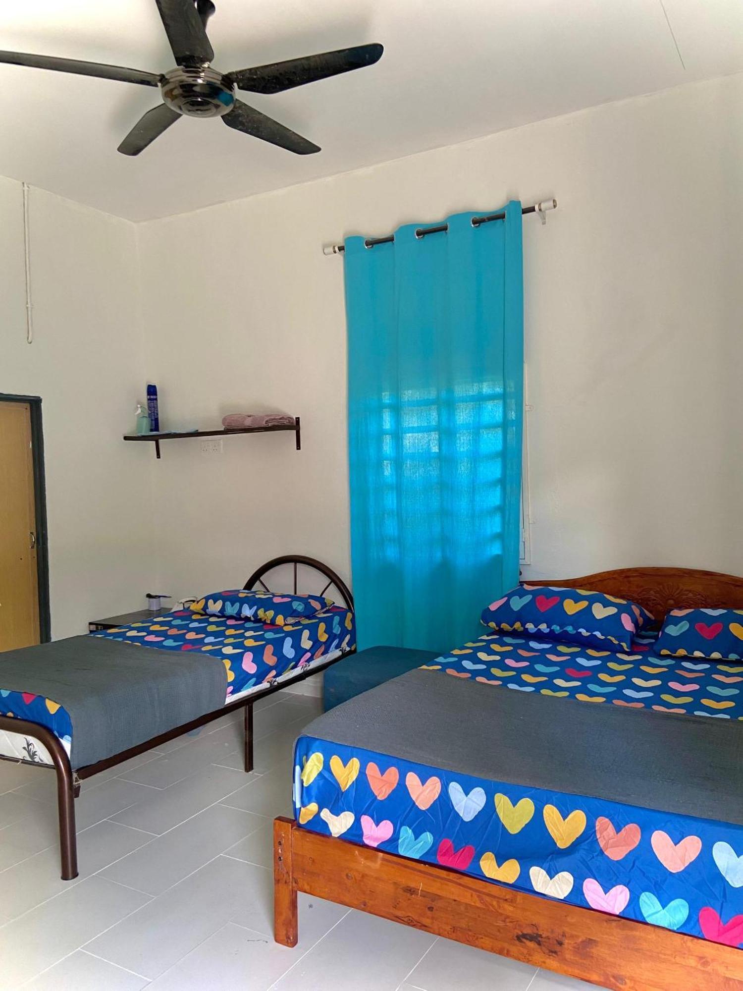 Roomstay Batu Buruk Homestay Kuala Terengganu
